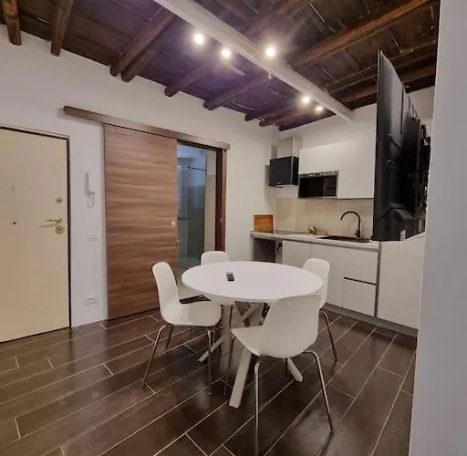 Apartment The Heritage- At Trevi Fountain- *
