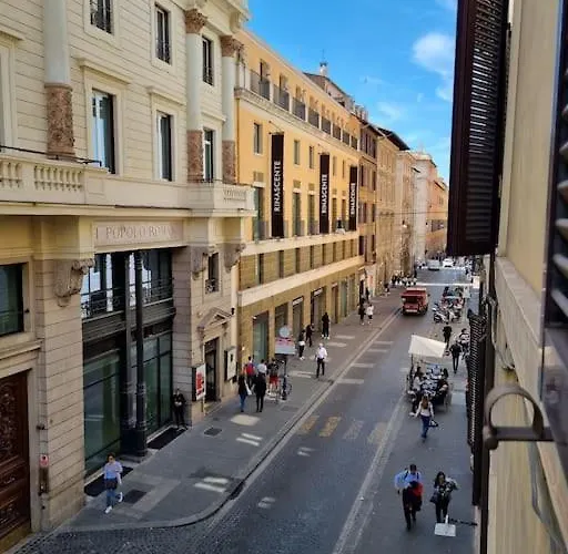 Apartment The Heritage- At Trevi Fountain- Rome