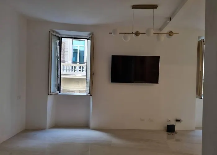 The Heritage- At Trevi Fountain- Apartment Rome